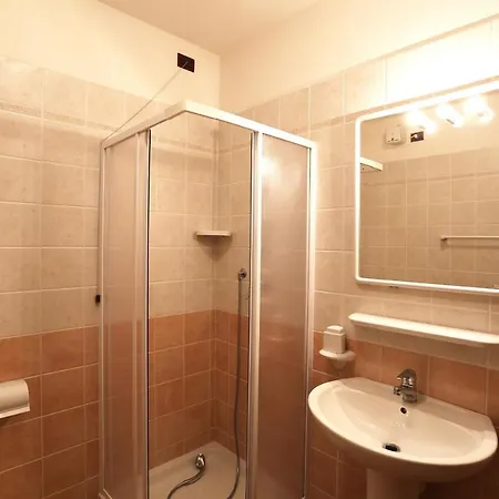 Ai Pini Lido Altanea Apartment Caorle