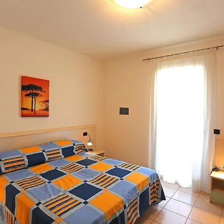 Ai Pini Lido Altanea
