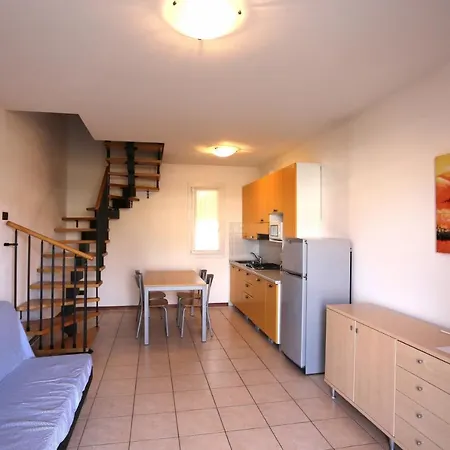 Ai Pini Lido Altanea Apartment