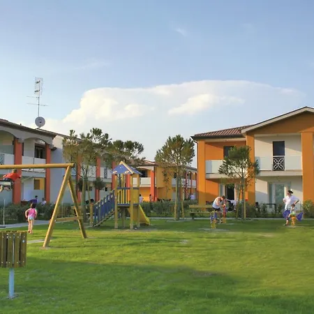 Ai Pini Lido Altanea Apartment *