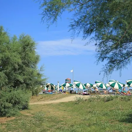 Ai Pini Lido Altanea Apartment Caorle