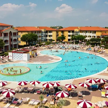 Ai Pini Lido Altanea